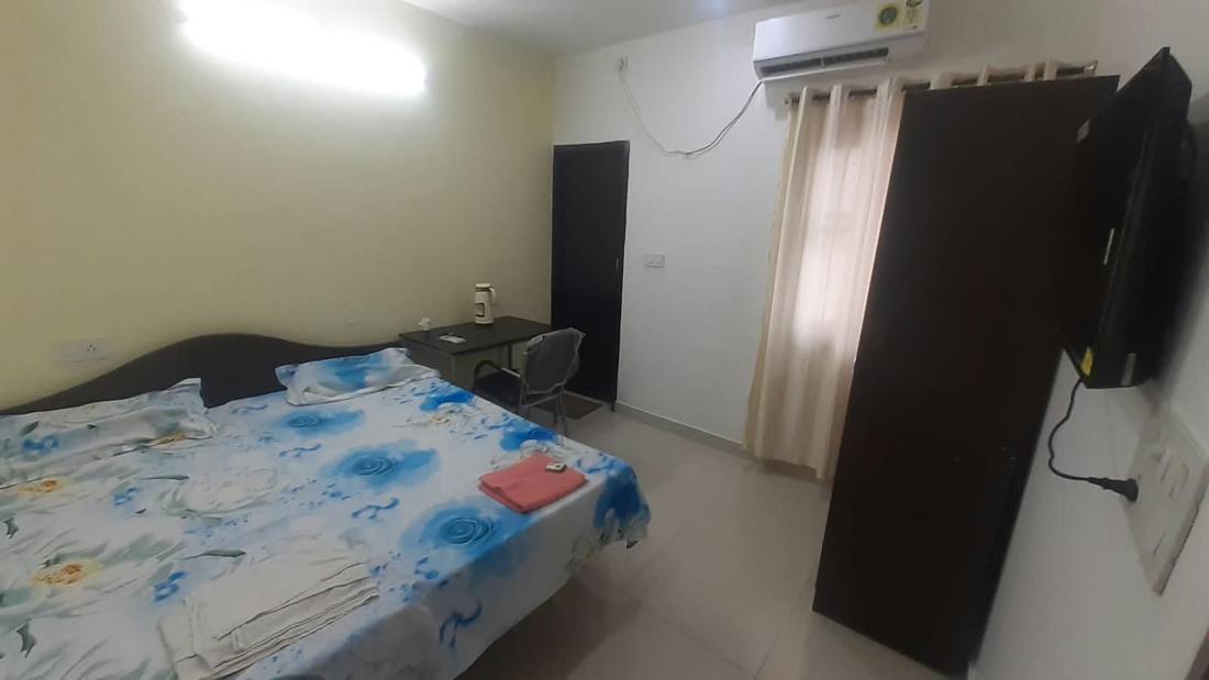 AC Room at Thakur Guest House Hoshiarpur